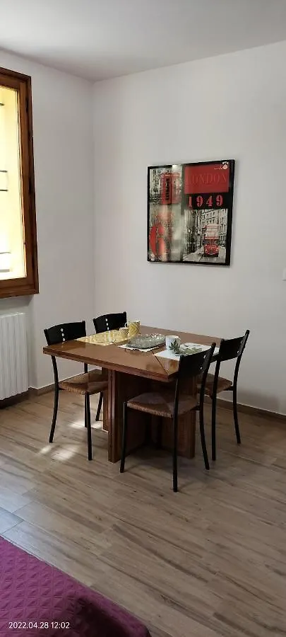 בולוניה L'Incanto Home 0*,